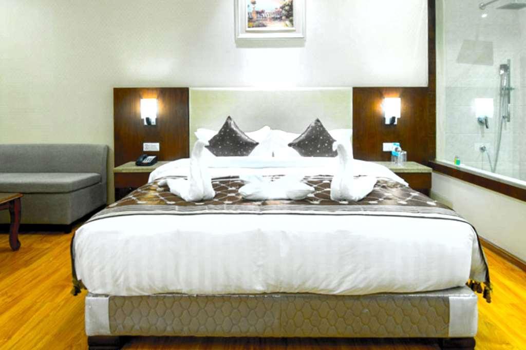 Clarion Inn Jaipur Kukas Quarto foto